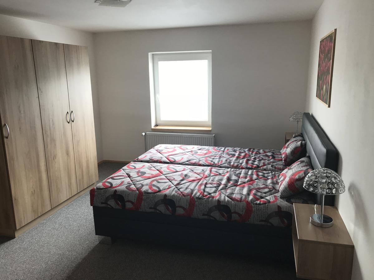 Strupcice Apartment Dominika מראה חיצוני תמונה