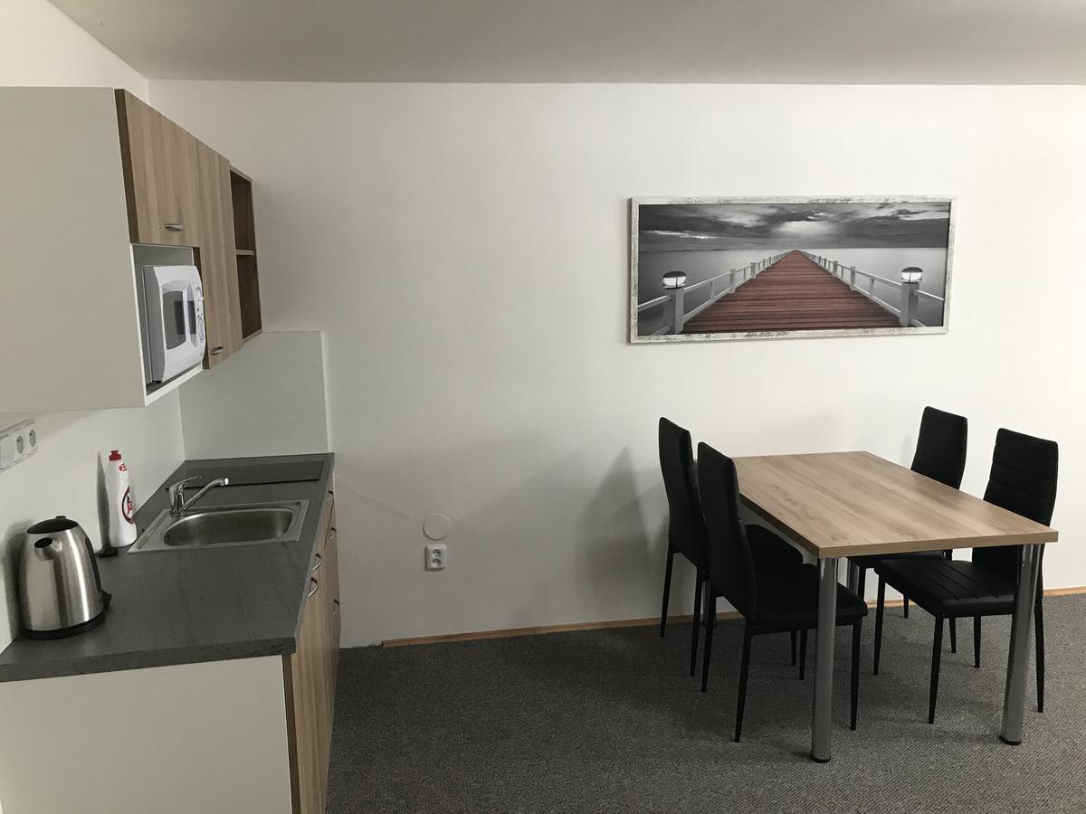 Strupcice Apartment Dominika מראה חיצוני תמונה