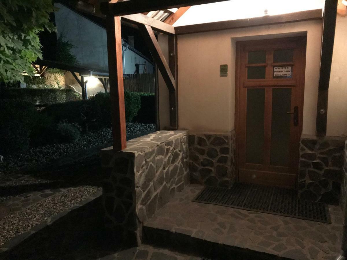 Strupcice Apartment Dominika מראה חיצוני תמונה